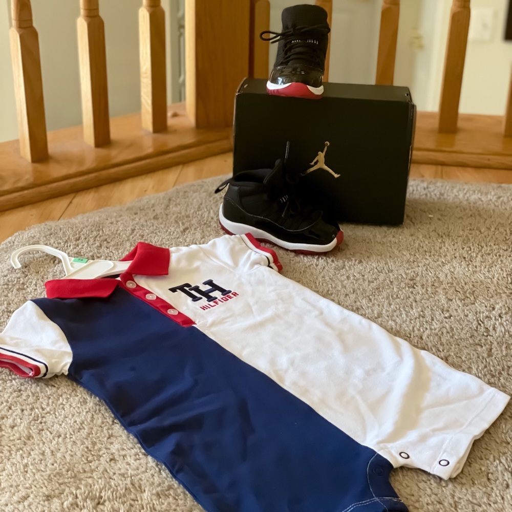 Jordan’s w/ Tommy Hilfiger jumper short set